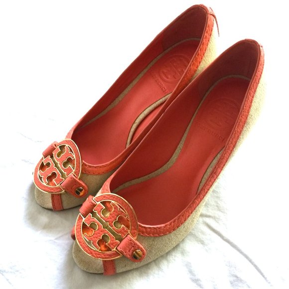 Tory Burch Amanda Wedge - Picture 2 of 7
